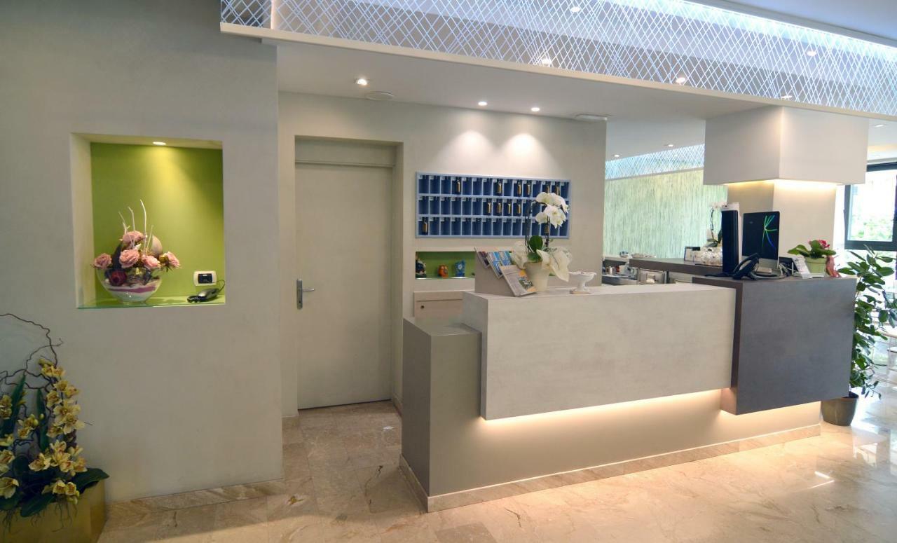 Hotel Adele Bellaria-Igea Marina Exterior photo